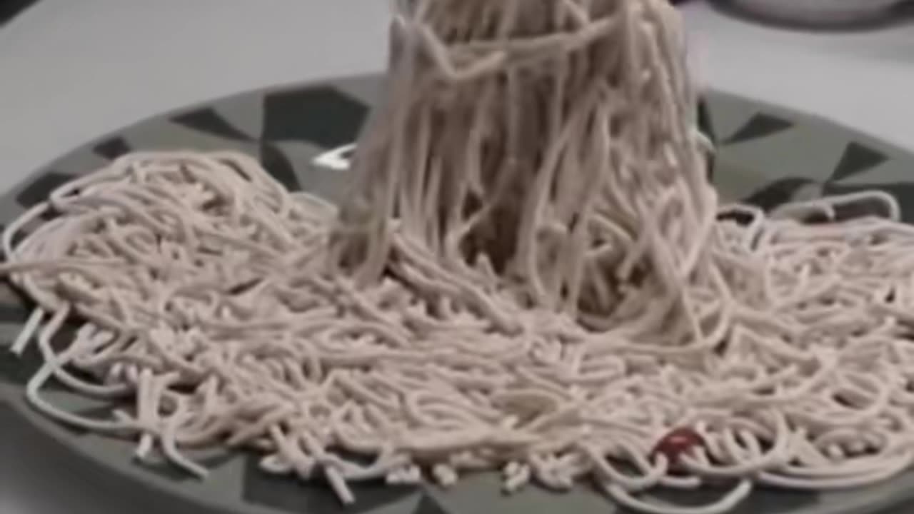 😨🍝 The 'Spaghetti Ghost' Is Real?! | TheHauntingHour