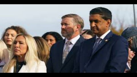 Massie and Khanna Threaten Pam Bondi With Fines Over Redacted Epstein Files