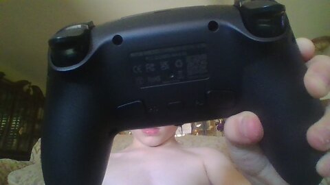 playing roblox and make sure to follow me and first live stream no cam and voice sorry guys