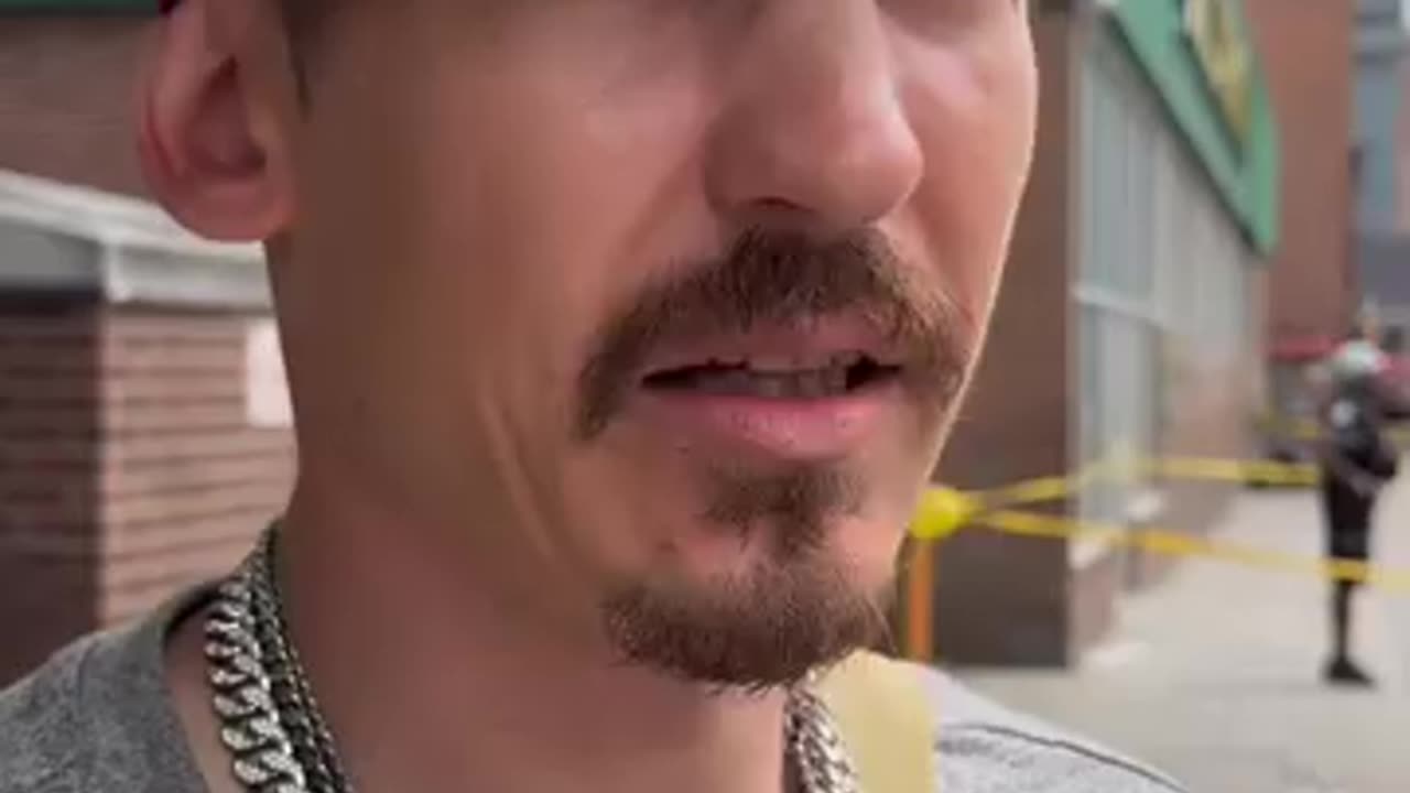 Downtown Toronto Stabbing — DOLLARAMA — Reed In The Street