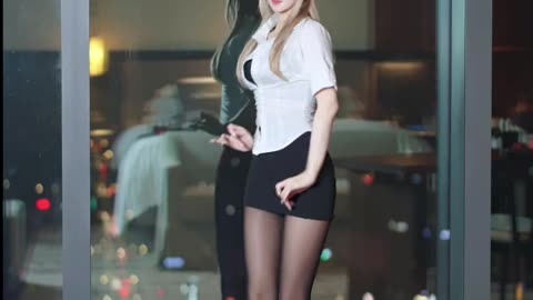 Broke the SCALE Hot! | Edgy Jet Black Pantyhose Vivacious K-Pop Cover - Daily Beauty EP 367