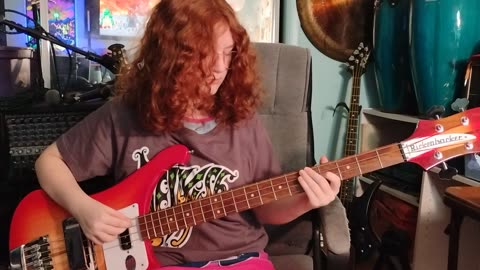 Queen Night at the Opera bass covers: #8 Prophet's Song/Queen bass play along by Cara