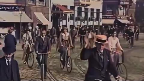 905 census of New York City: - 97.7% European American - 2.12% African American - 0.18% Other