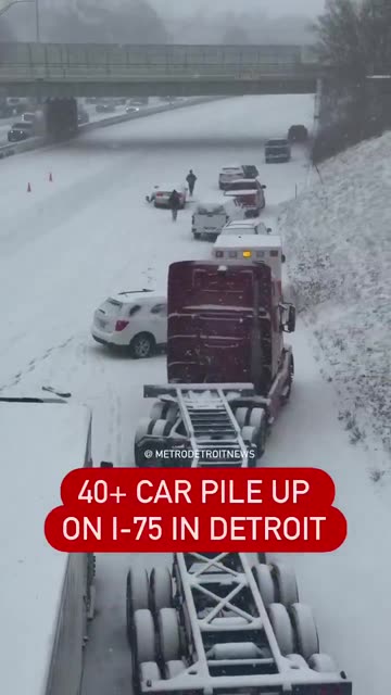 Emerging: 40+ vehicle pileup reported on I-75 between 6 Mile and 8 Mile in Detroit, Michigan