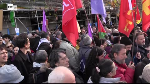 LIVE: Protest vor der US-Botschaft in Madrid