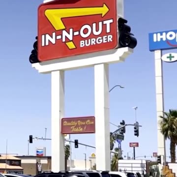 🚨 BREAKING: IN-N-OUT BANNED “6-7” AFTER TREND TURNED STORES INTO ZOOS & EMPLOYEES SNAPPED