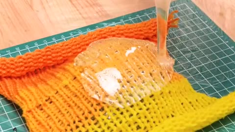 Turning wool into knee protection because why not? 🛠️🧶