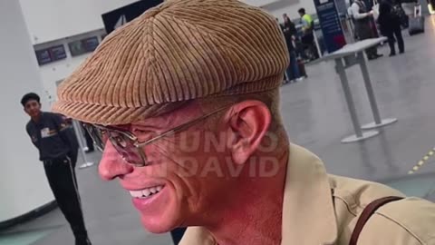 Erik Rubín CANSADO de la Invasión a su Privacidad "¡No es mi Novia, es mi Amiga!" ¿Y Andrea?