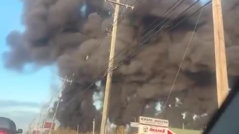 Multiple buildings are burning after a UPS cargo plane crashed in Louisville, Kentucky.
