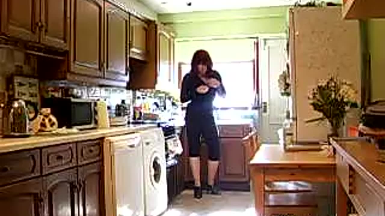 Crossdresser in Pedal Pushers