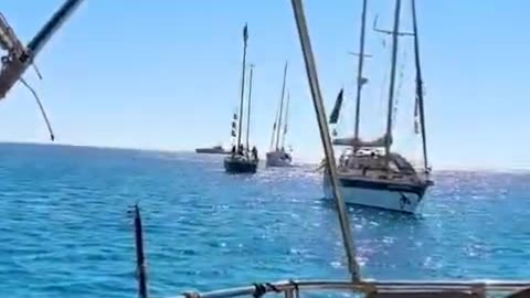 ◾Greek naval forces are now positioned to safeguard the Global Sumud Flotilla in Greek waters.