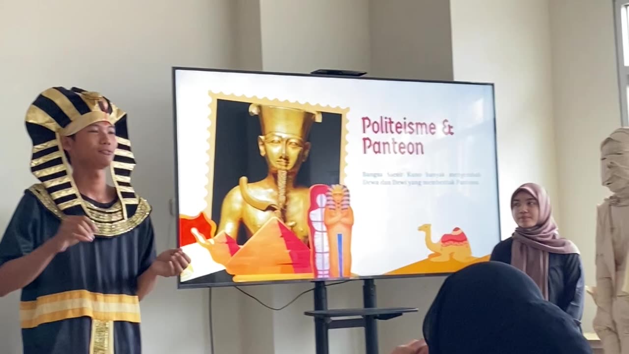 Creative Egypt Presentation For Communications Class