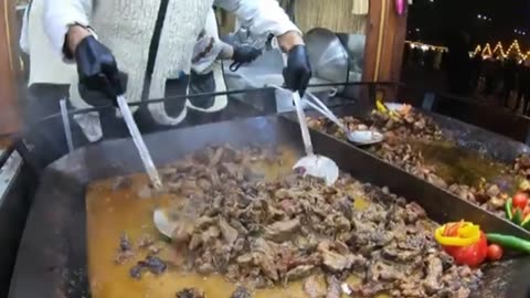 You Won't Believe What’s Cooking at the Romania Streetfood Festival – Prepare to Be Amazed!
