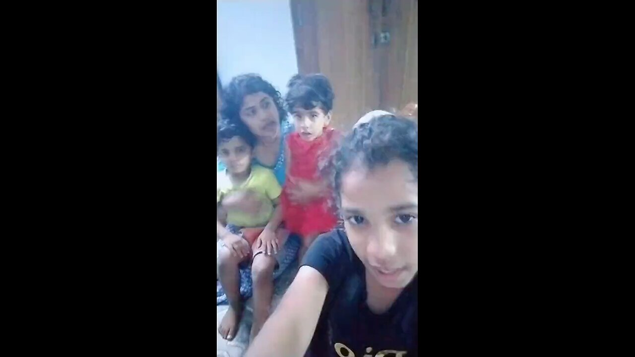 അയിന് നമ്മക്ക് ഇംഗ്ലീഷ് അറിയണ്ടേ