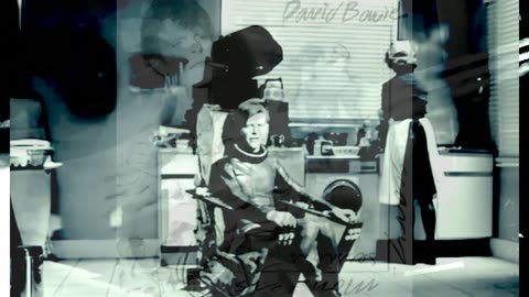 DAVID BOWIE!! SCARY MONSTERS!! Bassalong!!(Official Video) (480p).mp4-