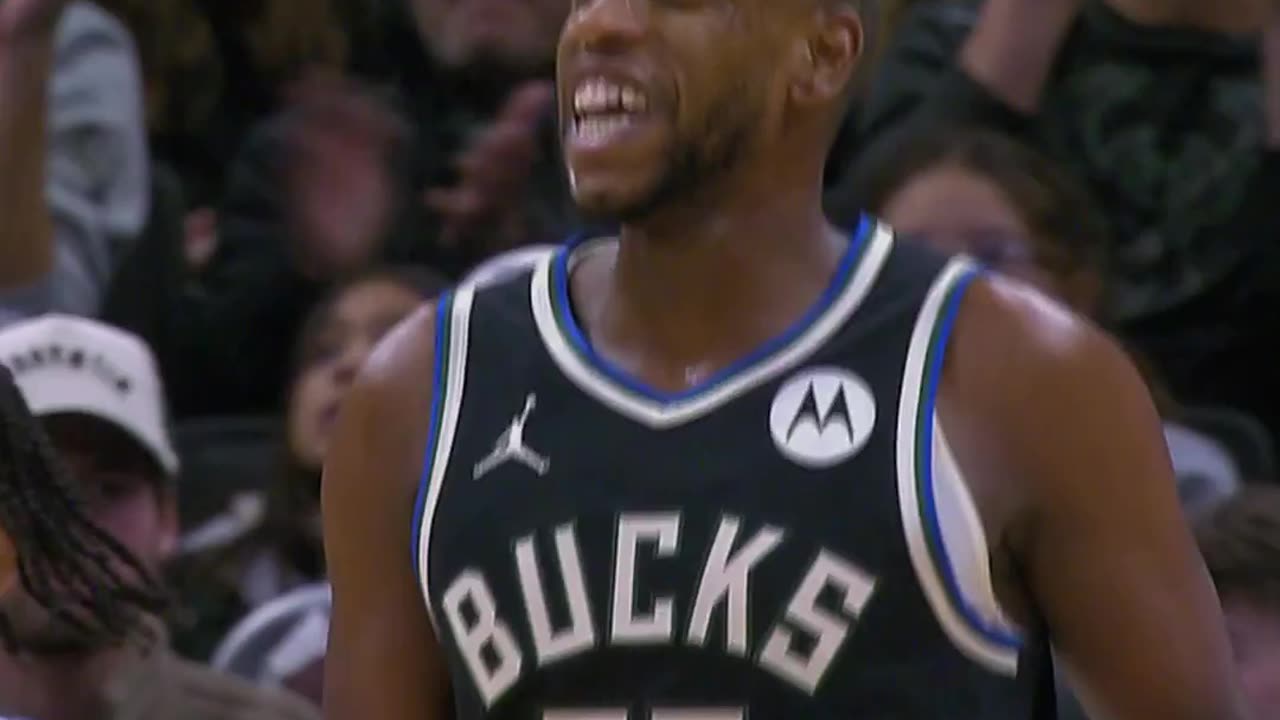 Milwaukee Bucks - That's a dime from Bobby to Khris.