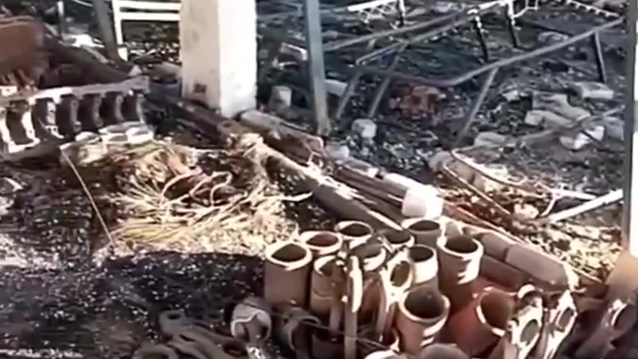 🔥 Probably the consequences of one of the recent strikes by FP-2 drones.