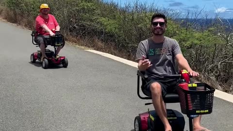 🌄 Freedom Rides to Makapu'u Views: Mobility Meets Adventure 🚴‍♂️✨