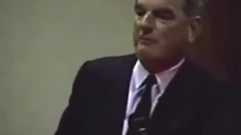 David Irving doing some more debunking of the supposed gasc