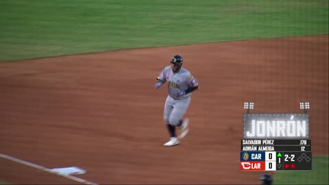 Salvador Pérez se fue para la calle