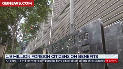 3.4 MILLION BENEFITS CLAIMANTS WEREN'T BORN IN UK 1.9 Million foreign nationals