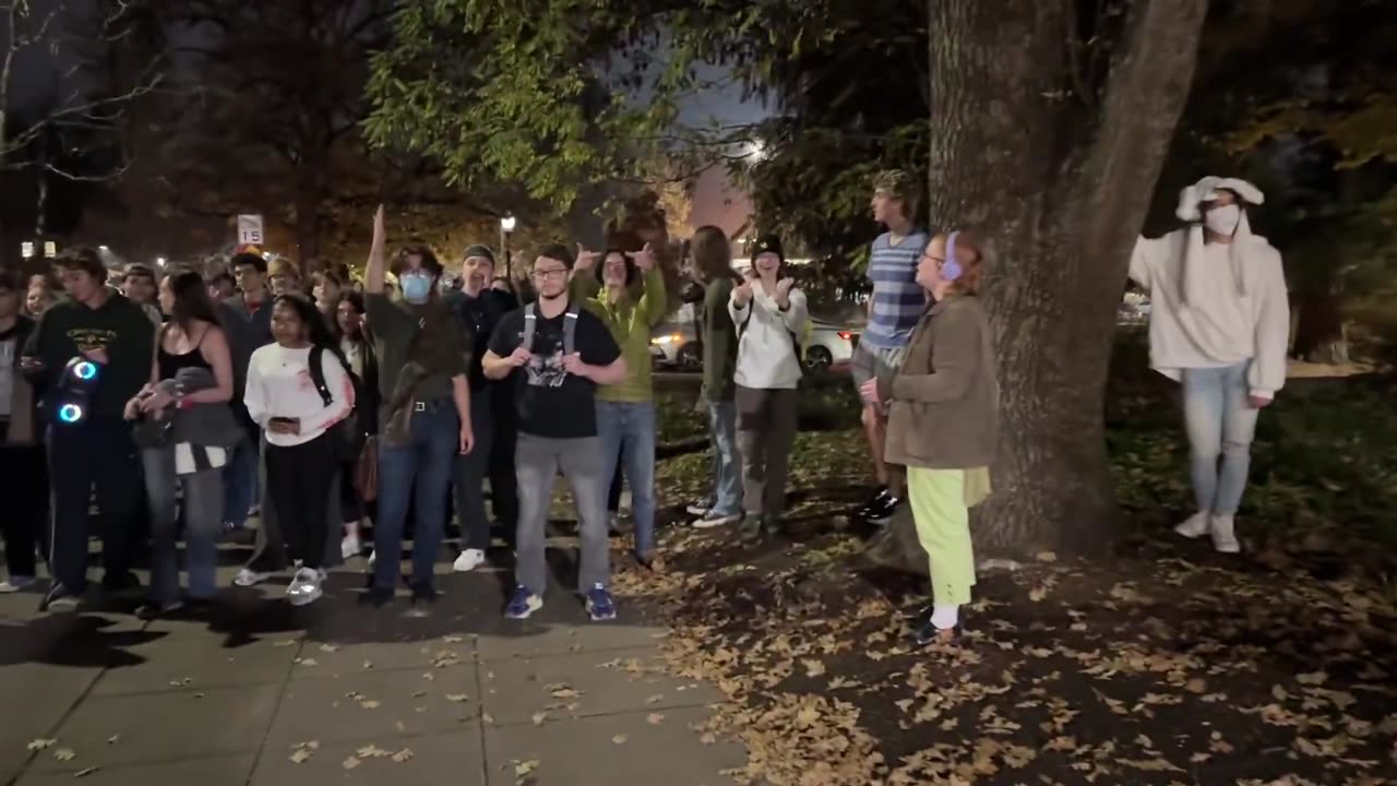 University of Oregon students! Do not send your kids to Indoctrination colleges like this!