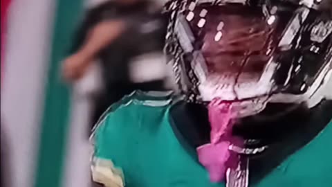 Travis hunter makes a spectacular catch