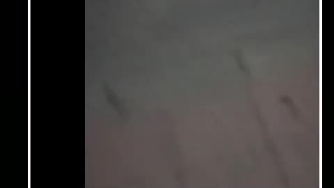 La puerta del portal vuelve a aparecer abierta a las 5-58 del día 21-10-25