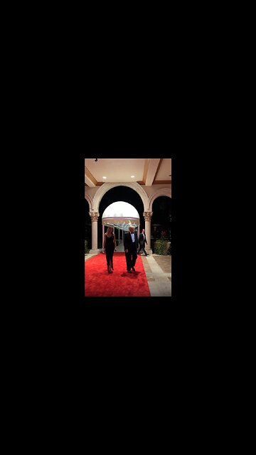 Trump and Melania on the Red Carpet Entrance