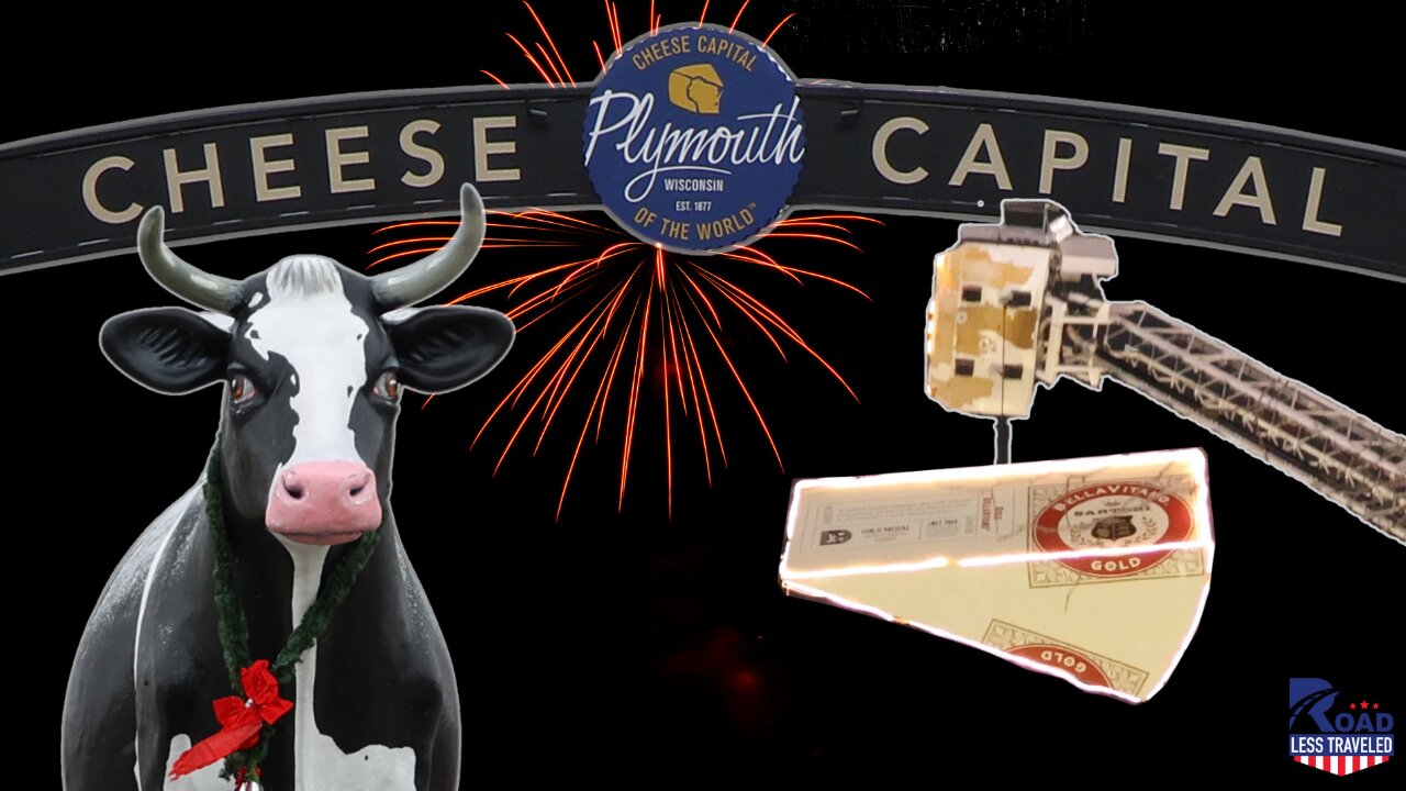 A GIANT Cow & New Year's Eve CHEESE Drop: Plymouth WI