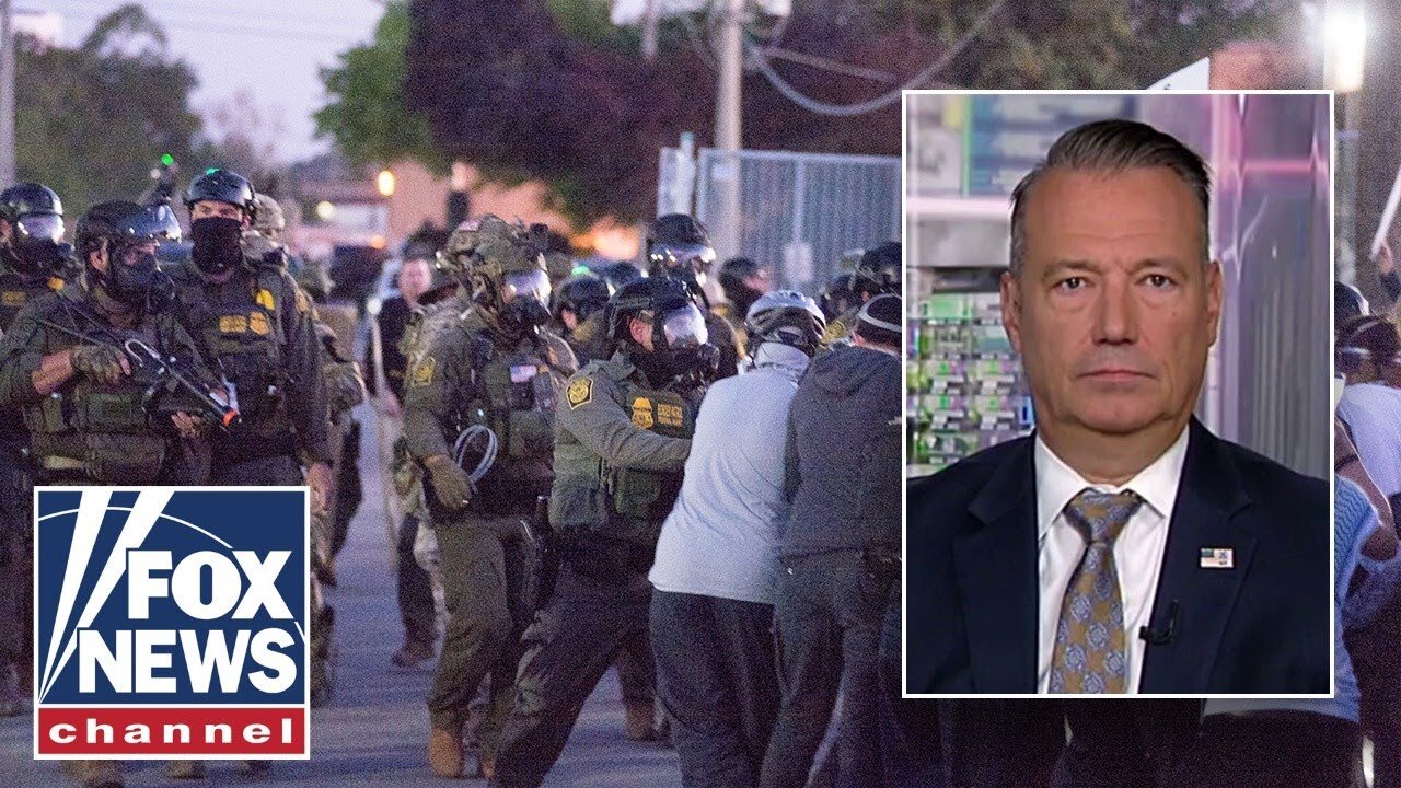 WARNING as 'bounties' placed on ICE agents in Chicago: 'HAS TO STOP'