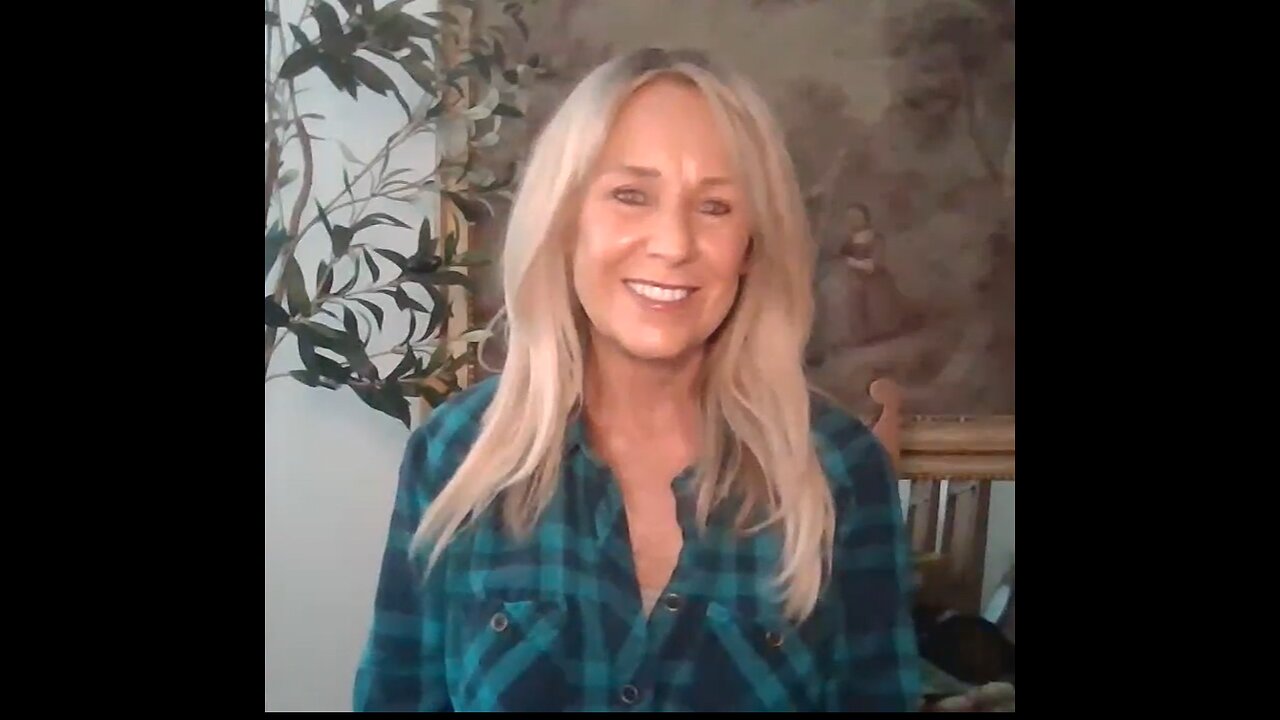 Has CANDACE gone MAD?