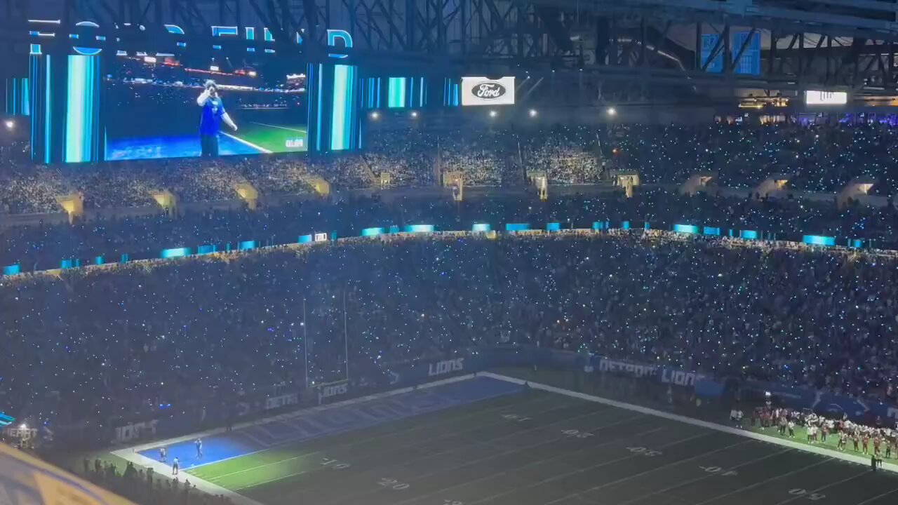 Gelo Ball is performing his viral song "Tweaker" at the Lions vs. Commanders game