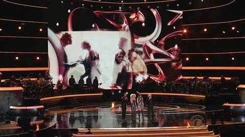 Medley (Bee Gees cover) - Demi Lovato, Tori Kelly, Little Big Town & Andra Day (live)