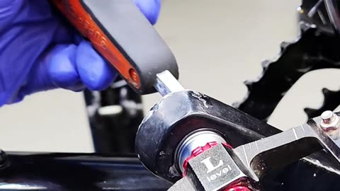 How to properly install pedals on a bicycle.