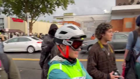 Right Side Rebel Patriots show up to Portland, Or ICE protest! 15H Ago