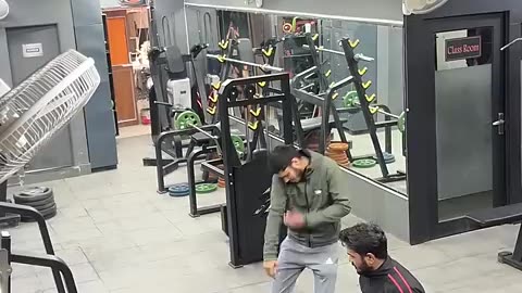 Incredible: Gym accident 😳