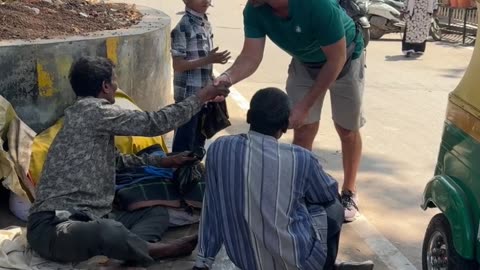Feeding Hope on the Streets of India