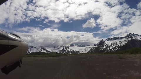 Alaska Bush Flying - Joining Friends