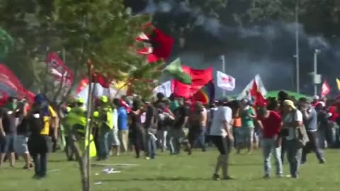 Protesto Deixa Brasília Em Chamas 2017