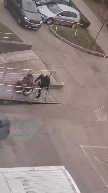 every person should see this video. this is what true love looks like