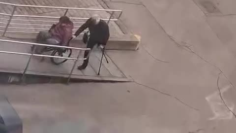 every person should see this video. this is what true love looks like