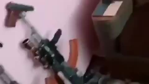 Iranian Rebels Show Off Weapons