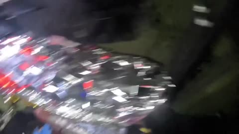 Roboti shpëton ushtarin ukrainas të plagosur në një terren të minuar dhe të ekspozuar nga dronët