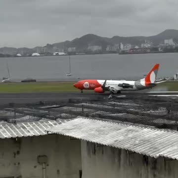 Landing in Rio de Janeiro - Santos Dumont Airport
