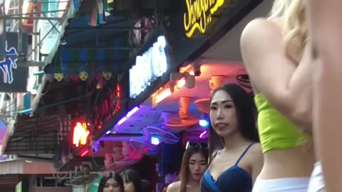 Pattaya Walking Street 2025 ♥ BOOM BOOM Pattaya Freelancers in Soi 6 #pattayafreelancers