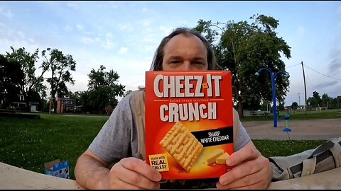 Cheez-It Crunch Sharp White Chedder Review