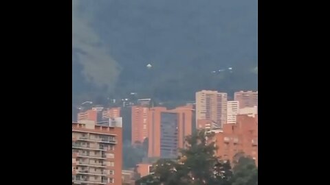 Ufo captado hoy en medellín Colombia