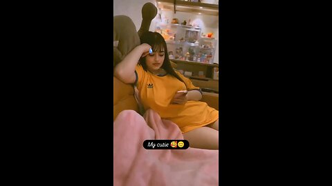 A cute girls dancing and showing his dancing moves