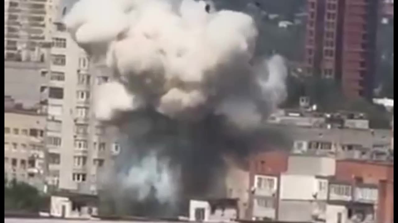 ukrainian drone strikes a residential building in Rostov-on-Don, Russia 🇺🇦🇷🇺